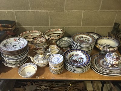 Lot 278 - Lot Victorian dinnerware and Regency blue and white teaware