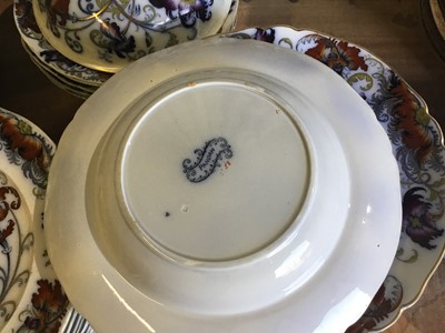 Lot 283 - Lot Victorian china dinnerware