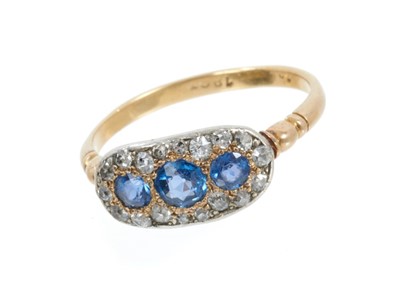 Lot 420 - Late Victorian diamond and blue sapphire ring