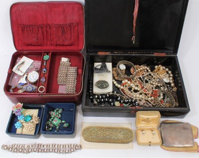 Lot 551 - Miscellaneous group of costume jewellery in two boxes