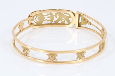 Lot 528 - Egyptian gold bangle, tests as approximately 18ct, 22.3 grams