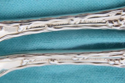 Lot 246 - Selection 20th century Tiffany silver Wave Edge pattern cutlery