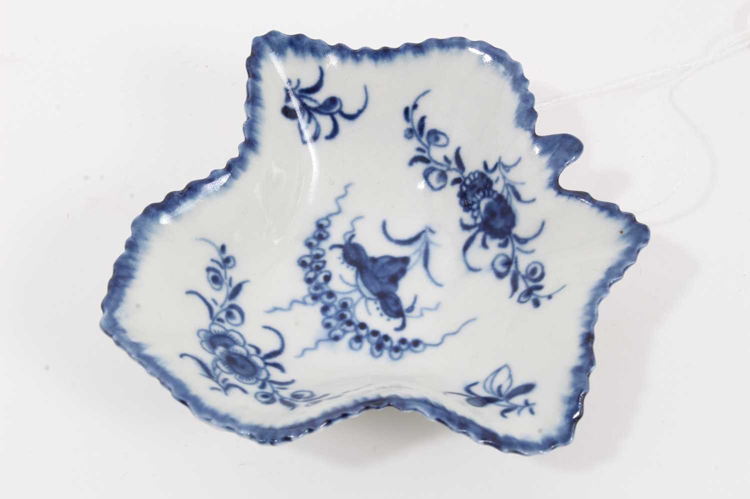 Lot 113 - A Worcester blue and white leaf shaped pickle dish, circa 1760