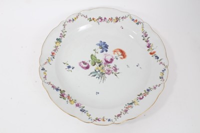 Lot 172 - A Meissen large round charger, circa 1775