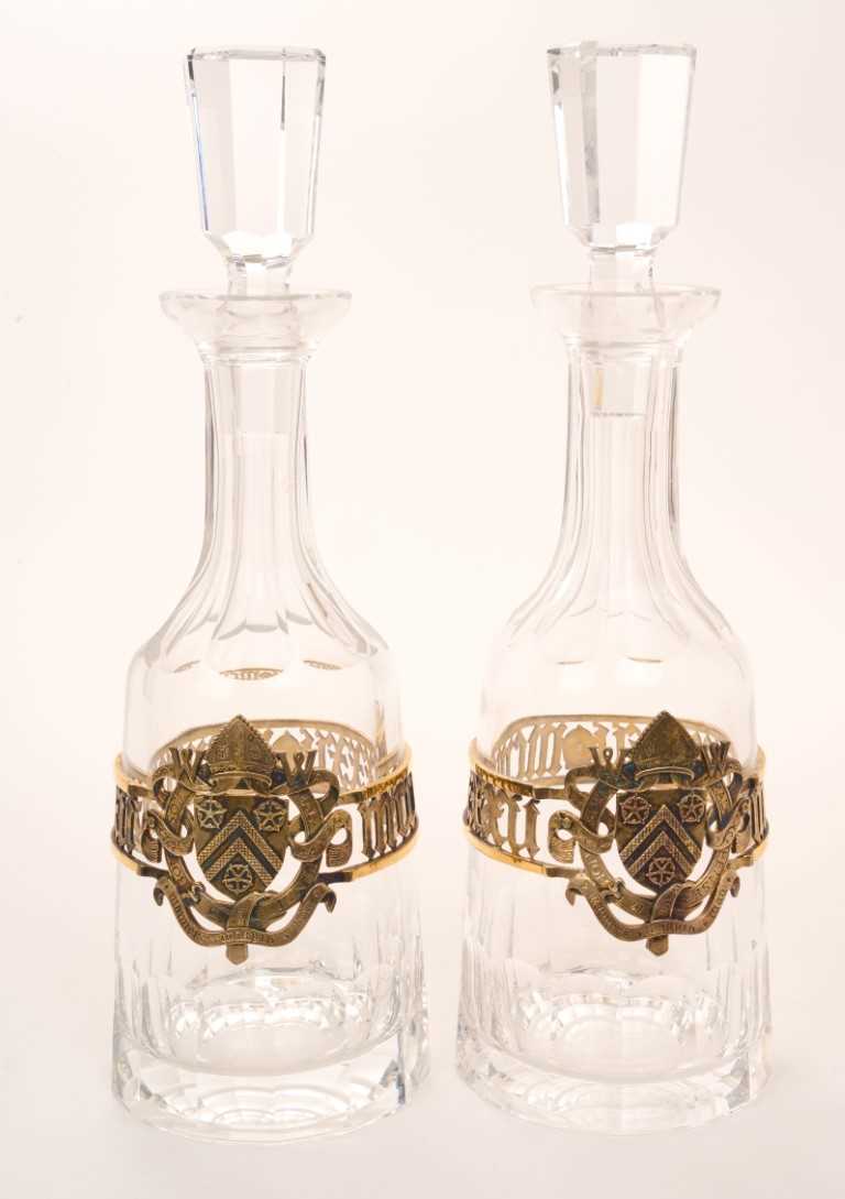 Lot 97 - Pair good quality silver gilt mounted 'Winchester College' Waterford Crystal decanters and stoppers