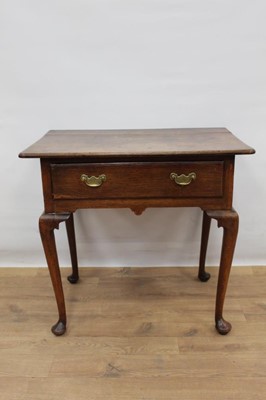 Lot 1390 - Mid 18th century oak single drawer side table