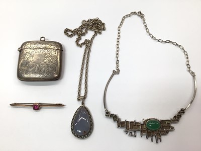 Lot 922 - Silver vesta case, 9ct gold bar brooch and two silver pendant necklaces