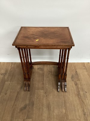 Lot 1069 - Nest of three mahogany tables