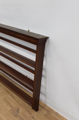 Lot 1368 - Georgian style plate rack