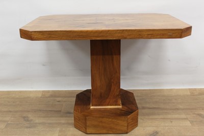 Lot 1488 - Art Deco walnut crossbanded occasional table