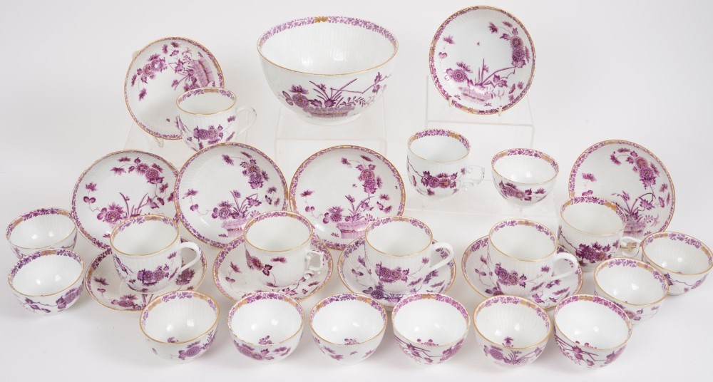 Lot 196 - 18th century Meissen fluted porcelain part