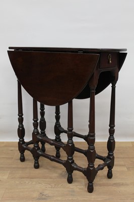 Lot 1366 - Rare early 18th century red walnut spider gateleg table