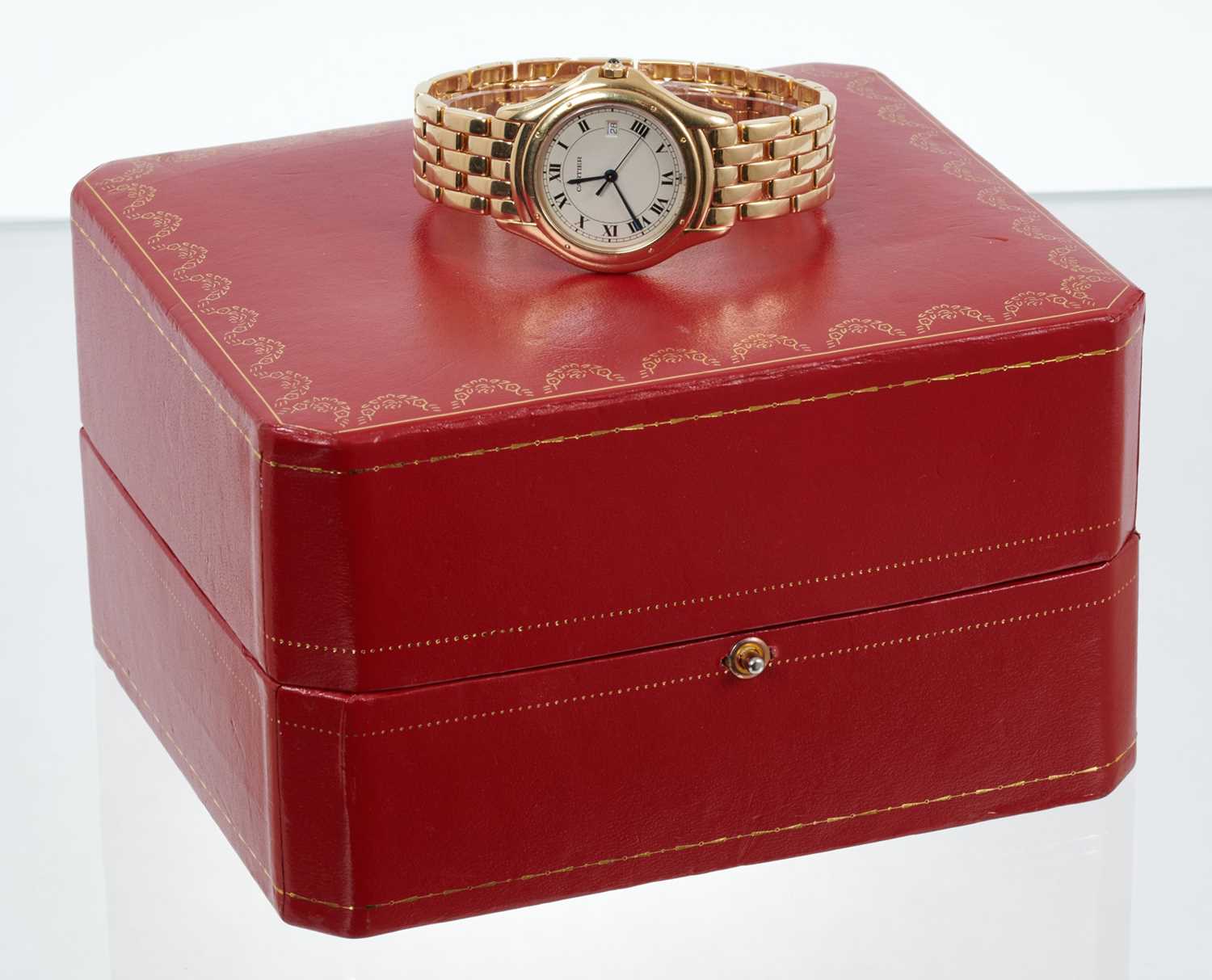 Lot 642 - Gentleman's Cartier gold wristwatch