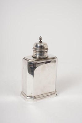 Lot 373 - Georgian-style silver tea caddy of plain flat octagonal form(London 1919) 13.5 cm high,6ozs