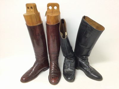 Lot 900 - Pair gentleman's brown leather hunting boots with wooden trees and one other black leather pair