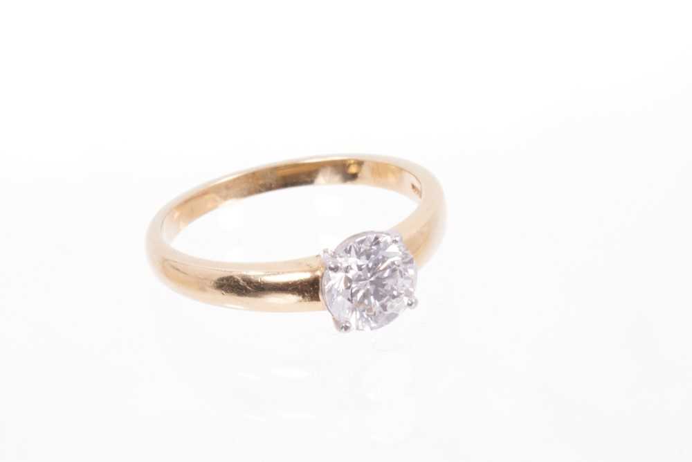 Lot 543 - Fine diamond single stone ring with a round brilliant cut diamond weighing 1.01cts in four claw setting on 18ct yellow gold shank. Accompanied by a Diamond Certificate issued by the European Gemolo...
