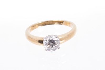 Lot 543 - Fine diamond single stone ring with a round brilliant cut diamond weighing 1.01cts in four claw setting on 18ct yellow gold shank. Accompanied by a Diamond Certificate issued by the European Gemolo...