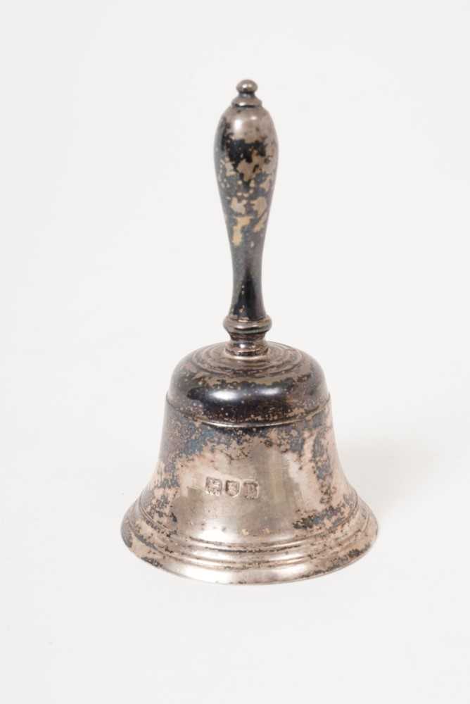 Lot 385 - Early George V silver table bell in the form of a hand bell (London 1910)