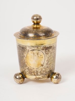 Lot 387 - 16th/17th century Danish silver gilt cup and cover