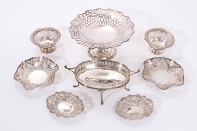 Lot 375 - selection of miscellaneous Victorian and early 2oth century silver.