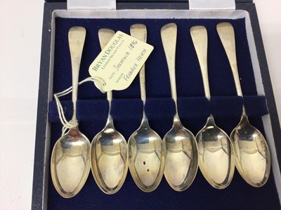 Lot 25 - Set of six Victorian silver teaspoons in fitted case, hallmarked Sheffield 1896