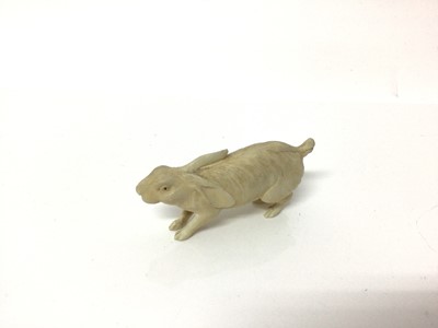 Lot 10 - Good quality antique carved ivory figure of a hare, 8cm long