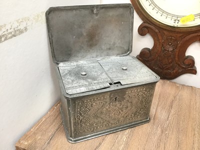 Lot 333 - Victorian silver plated two division tea caddy