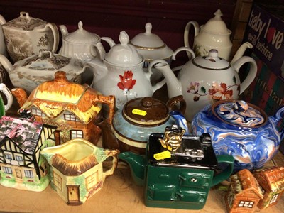 Lot 513 - Collection of vintage teapots to include novelty teapots and a Japanese eggshell porcelain teaset