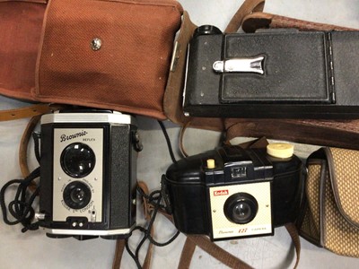 Lot 449 - One box of mixed cameras and accessories