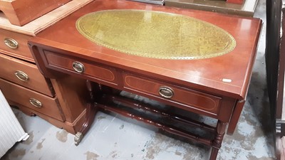 Lot 891 - Reproduction mahogany sofa table with green inset leather top.