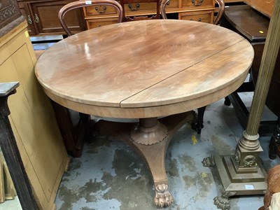 Lot 1103 - Mid 19th century mahogany circular breakfast table