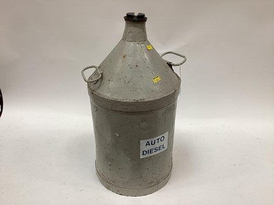 Lot 2026 - Vintage petrol can