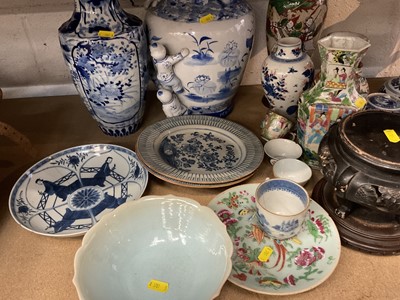Lot 230 - Oriental ceramics