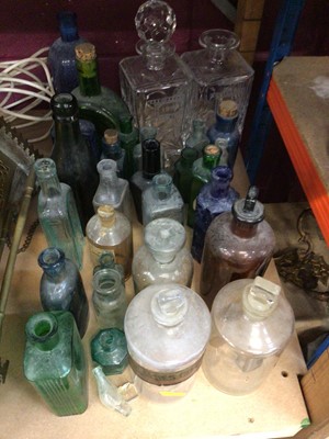 Lot 563 - Collection of antique glass apothecary jars/ bottles and various antique and vintage glass bottles