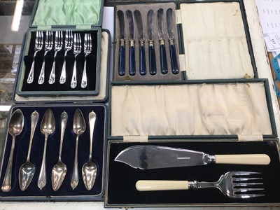 Lot 115 - Silver plated cutlery sets in cases
