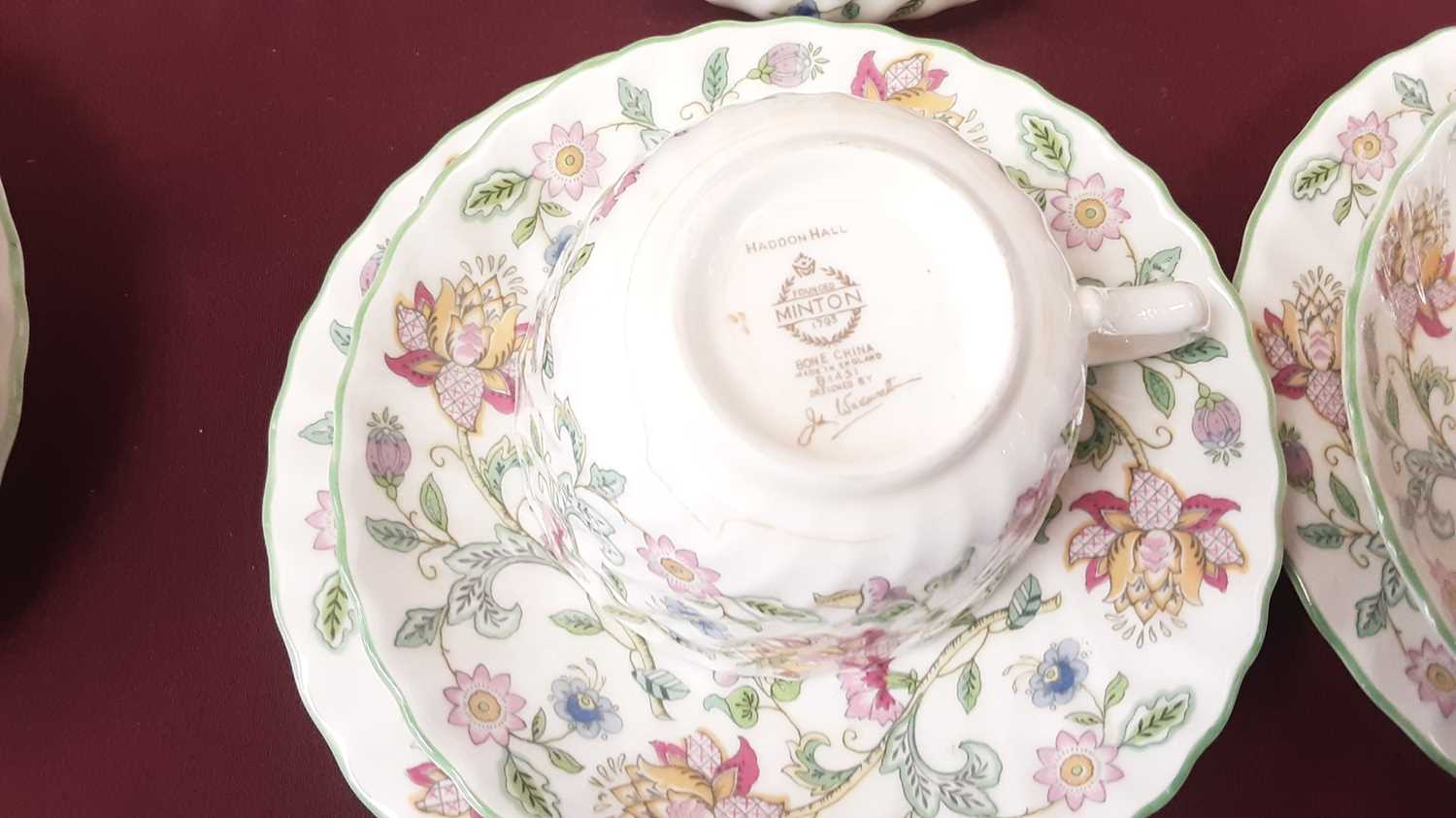 Lot 1151 Minton Haddon Hall tea and coffee service