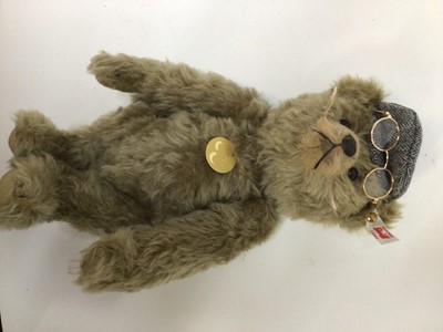 Lot 1815 - Steiff  Bear Horst Lichter 674471 in box with certificate and Hotel Sacher bear 660603 in wooden box with certificate.