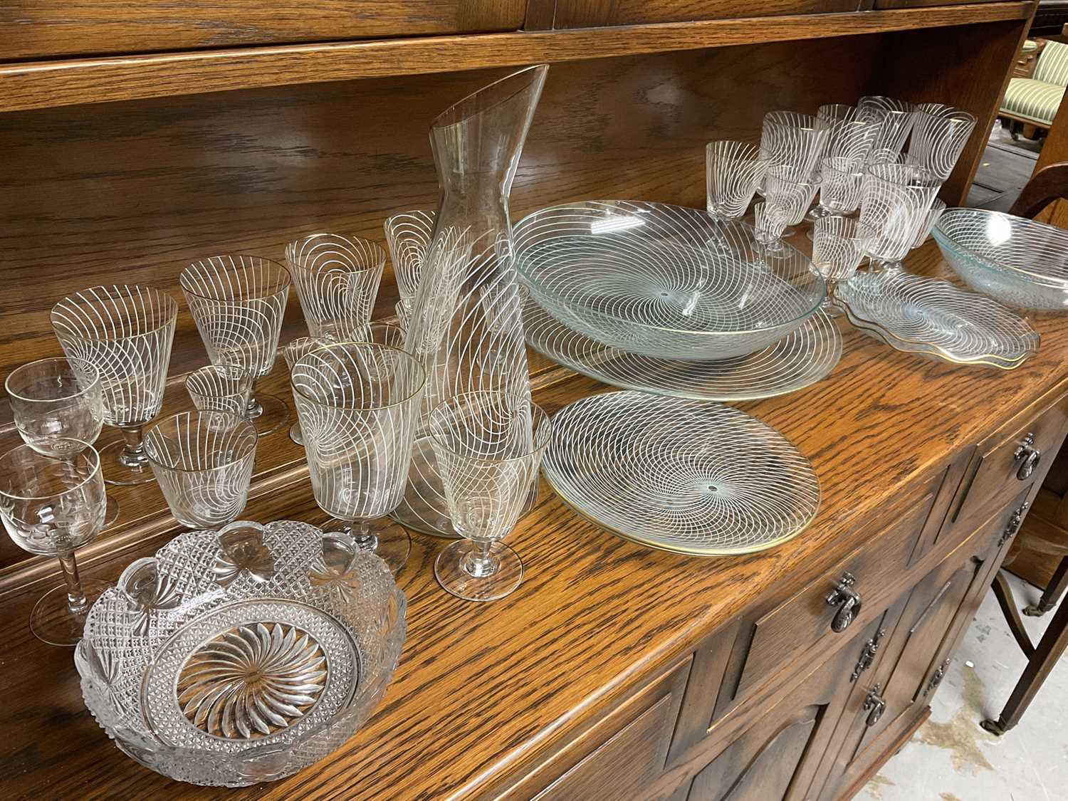 Lot 165 - Collection of Vintage Swirl design glassware by Chance