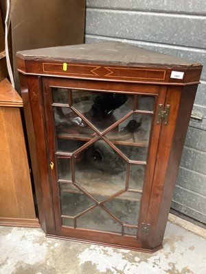 Lot 1097 - Georgian mahogany corner cabinet