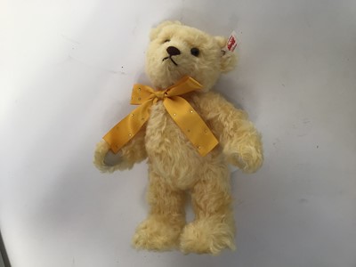 Lot 1821 - Steiff Bears Swarovski Summer 690273, Winter 664397Autumn 662362 and Spring 690242.  Plus The World's First Teddy Bear 664946 and 2017 Harrods Teddy 690419.  All boxed and with certificates. (4)