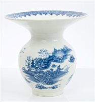 Lot 197 - SCarsce 18th century Worcester blue and white...