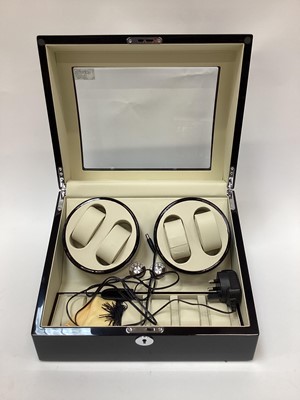 Lot 982 - Dukwin Automatic watch winder