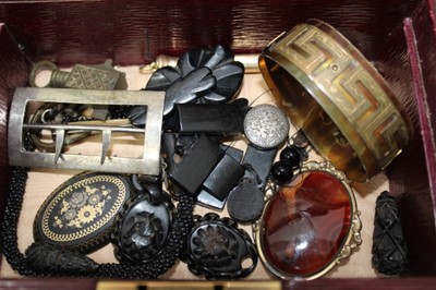 Lot 545 - Victorian leather jewllery box containing antique and later jewllery