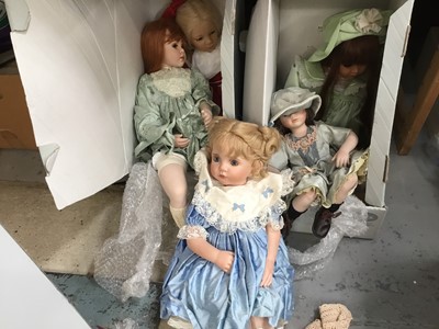 Lot 508 - Lot Porcelain head dolls with some boxes