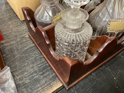 Lot 157 - Georgian style mahogany decanter tray