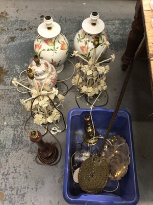 Lot 20 - Six various lamps, together with a box of metalwares