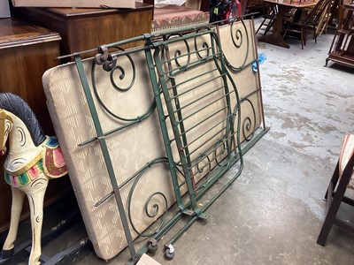 Lot 1096 - Metal bed frame and base