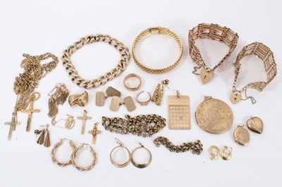 Lot 620 - Group of 9ct gold and yellow metal jewellery to include two gate bracelets, lockets, earrings, pendants and chains