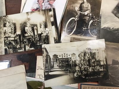 Lot 86 - Lot vintage postcards and ephemera