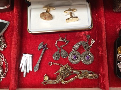 Lot 695 - Jewellery box containing silver marcasite earrings, Scottish silver brooch, other vintage costume jewllery, various wristwatches and bijouterie